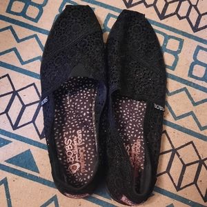 Women's Black Bobs